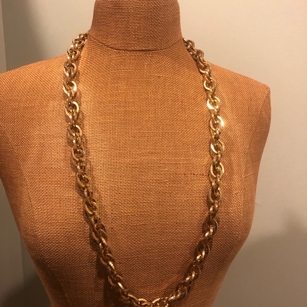 Gold Chain - Picture 2 of 4